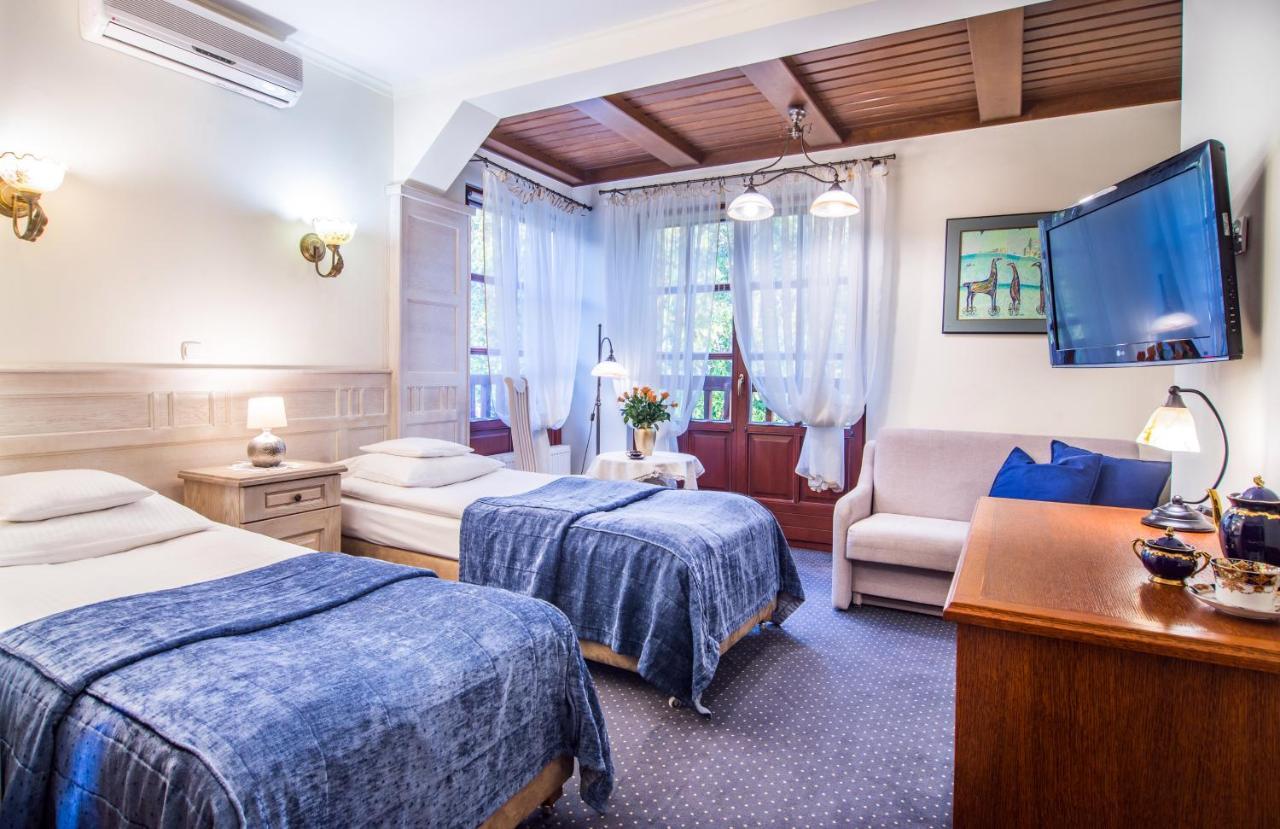 Hotel Dwa Ksiezyce 카지미에르즈 돌니 외부 사진