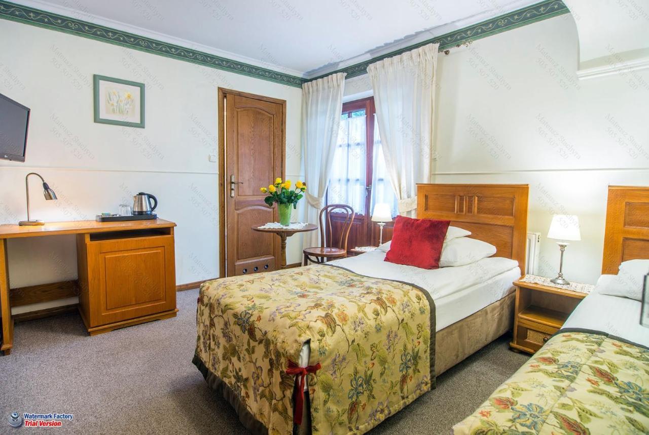 Hotel Dwa Ksiezyce 카지미에르즈 돌니 외부 사진