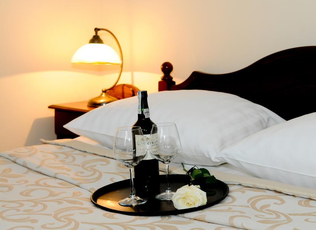 Hotel Dwa Ksiezyce 카지미에르즈 돌니 객실 사진